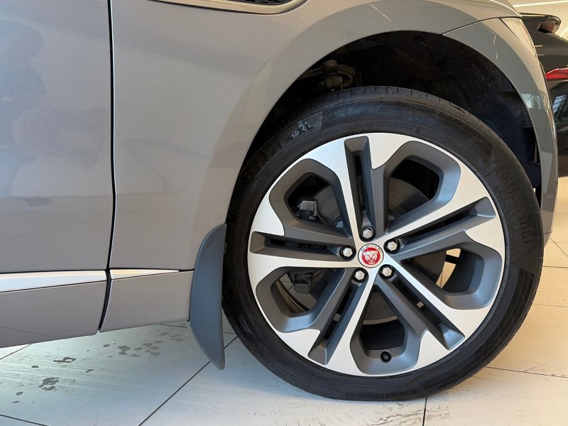 2022 (72) JAGUAR F-PACE 2.0 P400e R-Dynamic SE 5dr Auto AWD 4997769