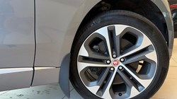 2022 (72) JAGUAR F-PACE 2.0 P400e R-Dynamic SE 5dr Auto AWD 4997769