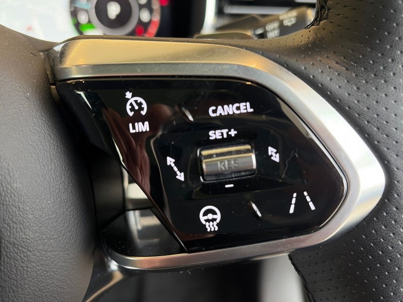 2022 (72) JAGUAR F-PACE 2.0 P400e R-Dynamic SE 5dr Auto AWD 4997746