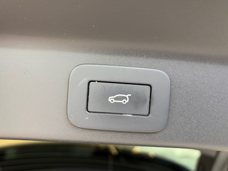 2022 (72) JAGUAR F-PACE 2.0 P400e R-Dynamic SE 5dr Auto AWD 4997760