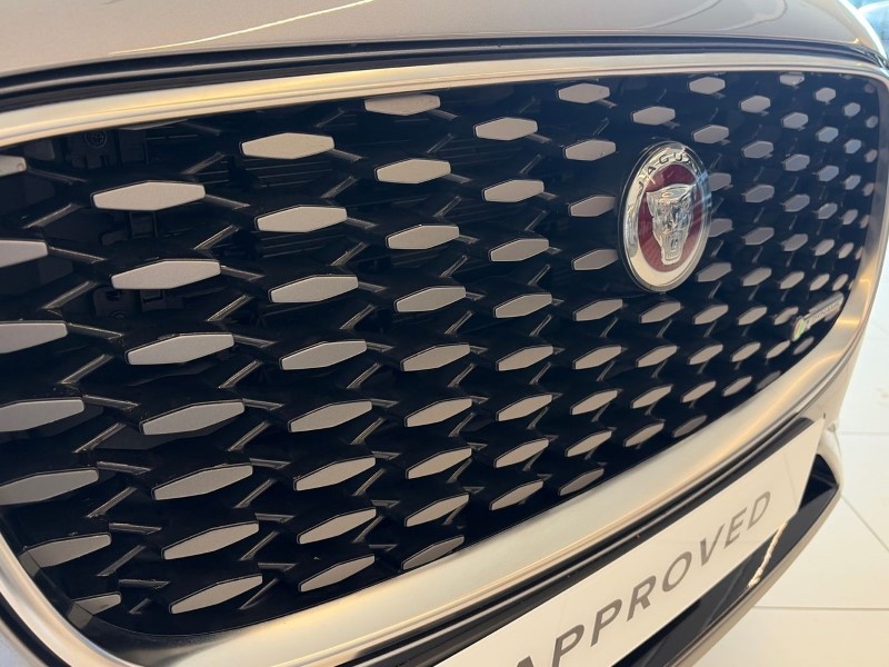 2022 (72) JAGUAR F-PACE 2.0 P400e R-Dynamic SE 5dr Auto AWD 4997763