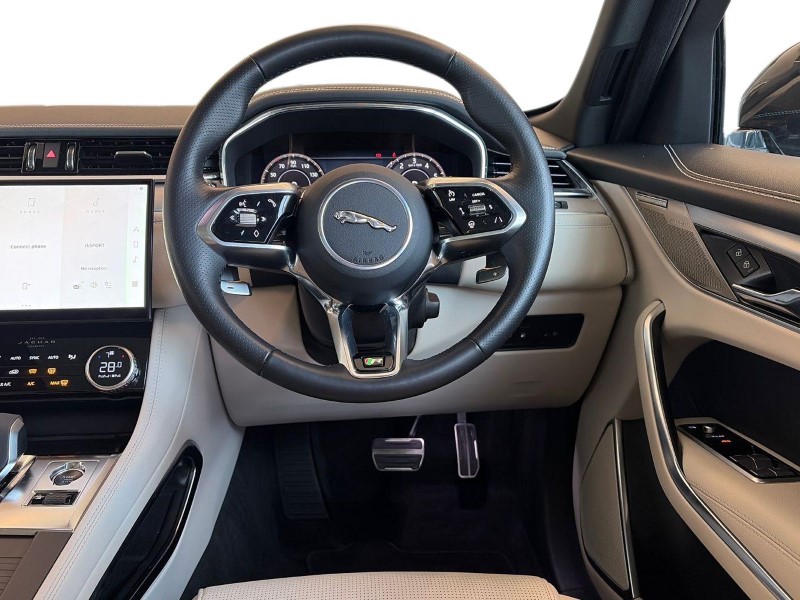 2022 (72) JAGUAR F-PACE 2.0 P400e R-Dynamic SE 5dr Auto AWD 4997732