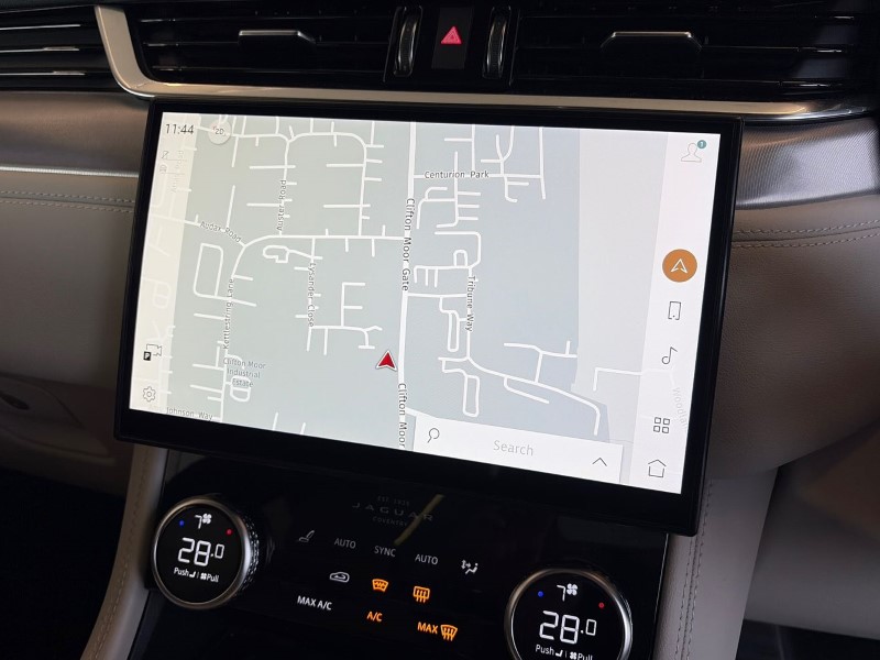 2022 (72) JAGUAR F-PACE 2.0 P400e R-Dynamic SE 5dr Auto AWD 4997748