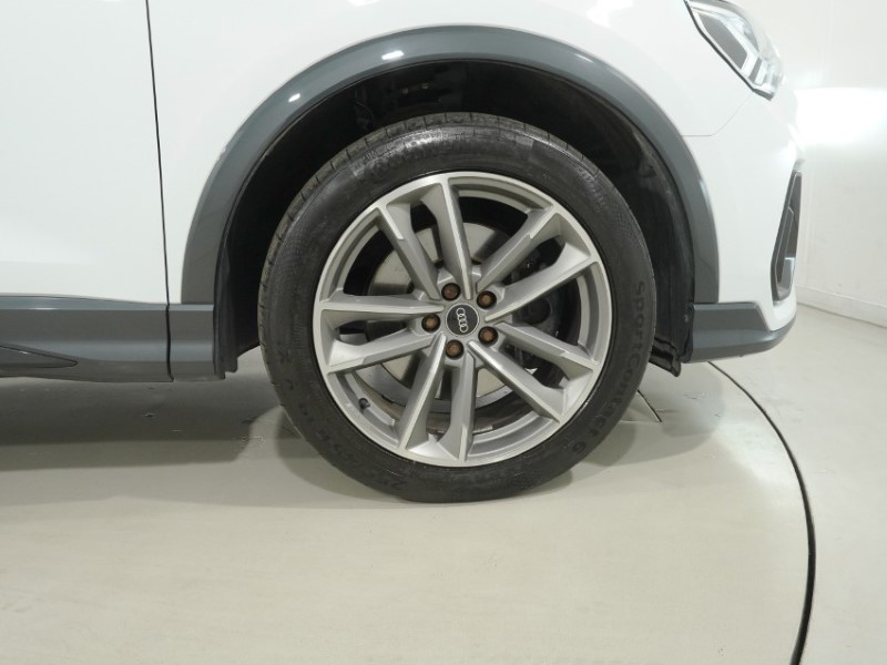 2021 (71) AUDI Q3 45 TFSI e Black Edition 5dr S Tronic 5800203