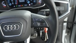 2021 (71) AUDI Q3 45 TFSI e Black Edition 5dr S Tronic 5800248
