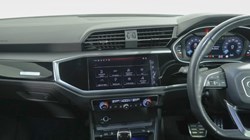 2021 (71) AUDI Q3 45 TFSI e Black Edition 5dr S Tronic 5800185