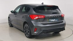 2020 (70) FORD FOCUS 1.0 EcoBoost 125 ST-Line X Edition 5dr Auto 1