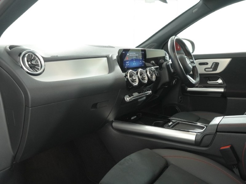 2024 (73) MERCEDES-BENZ GLA 220d 4Matic AMG Line Premium Plus 5dr Auto 5788390