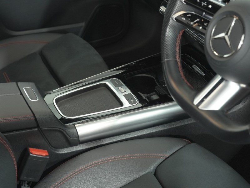 2024 (73) MERCEDES-BENZ GLA 220d 4Matic AMG Line Premium Plus 5dr Auto 5788382