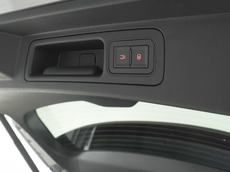 2025 (75) BYD SEAL U 1.5 DM-i Comfort 5dr Auto 5788308