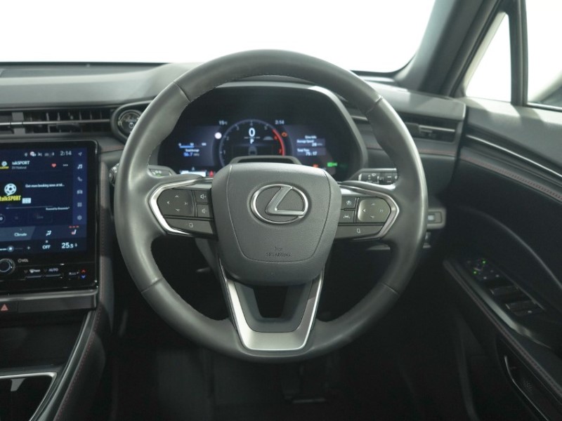 2025 (25) LEXUS LBX 1.5 Premium Plus 5dr E-CVT 5809789