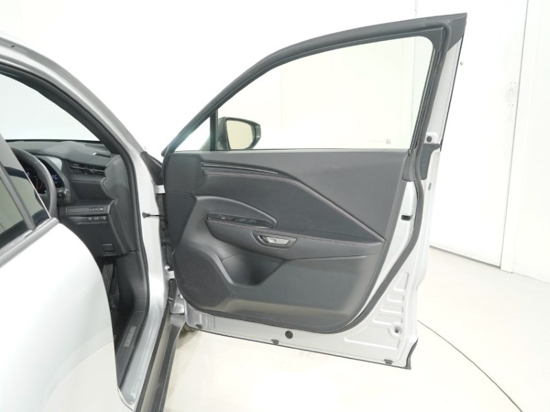 2025 (25) LEXUS LBX 1.5 Premium Plus 5dr E-CVT 5809794