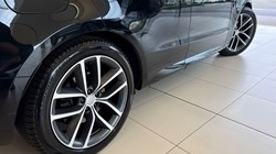 2024 (24) LAND ROVER RANGE ROVER SPORT 3.0 D300 Dynamic SE 5dr Auto 5250386