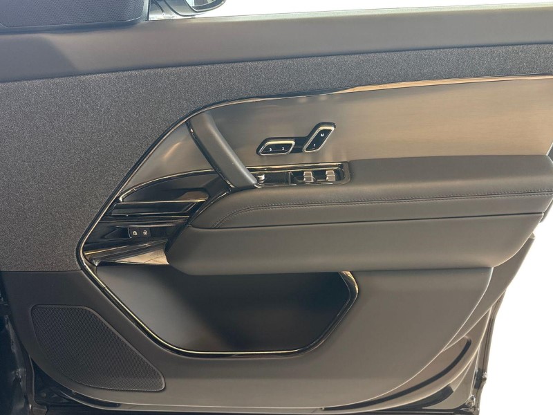 2024 (24) LAND ROVER RANGE ROVER SPORT 3.0 D300 Dynamic SE 5dr Auto 5250362