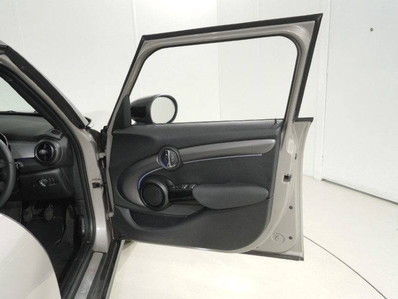 2021 (21) MINI HATCHBACK 2.0 Cooper S Exclusive 5dr 5836506