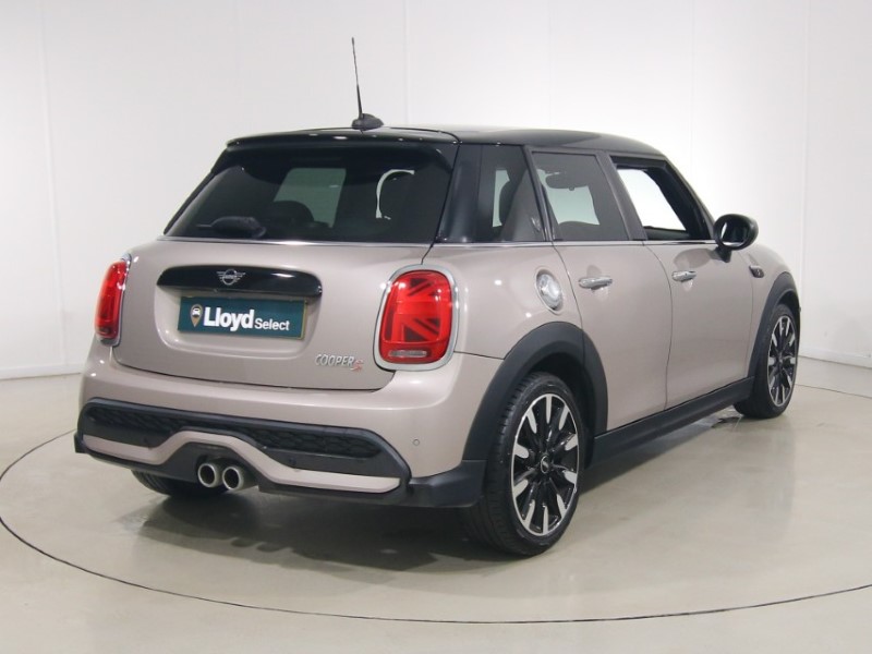 2021 (21) MINI HATCHBACK 2.0 Cooper S Exclusive 5dr 5836537
