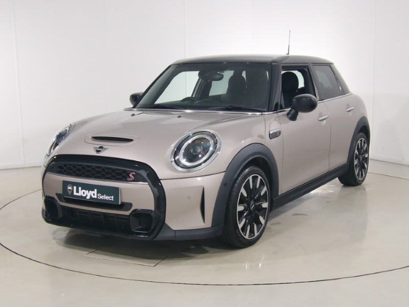 2021 (21) MINI HATCHBACK 2.0 Cooper S Exclusive 5dr 5836533