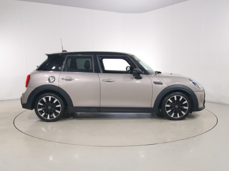 2021 (21) MINI HATCHBACK 2.0 Cooper S Exclusive 5dr 5836538