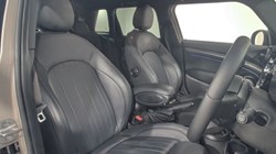2021 (21) MINI HATCHBACK 2.0 Cooper S Exclusive 5dr 5836891