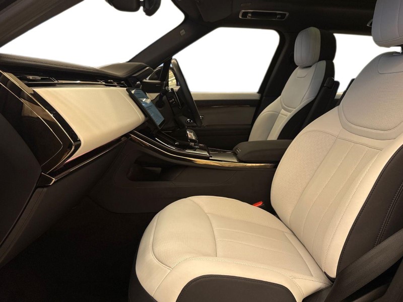 2024 (24) LAND ROVER RANGE ROVER SPORT 3.0 P460e Dynamic SE 5dr Auto 5007100