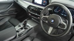 2019 (69) BMW 5 SERIES 520i M Sport 4dr Auto 5833122