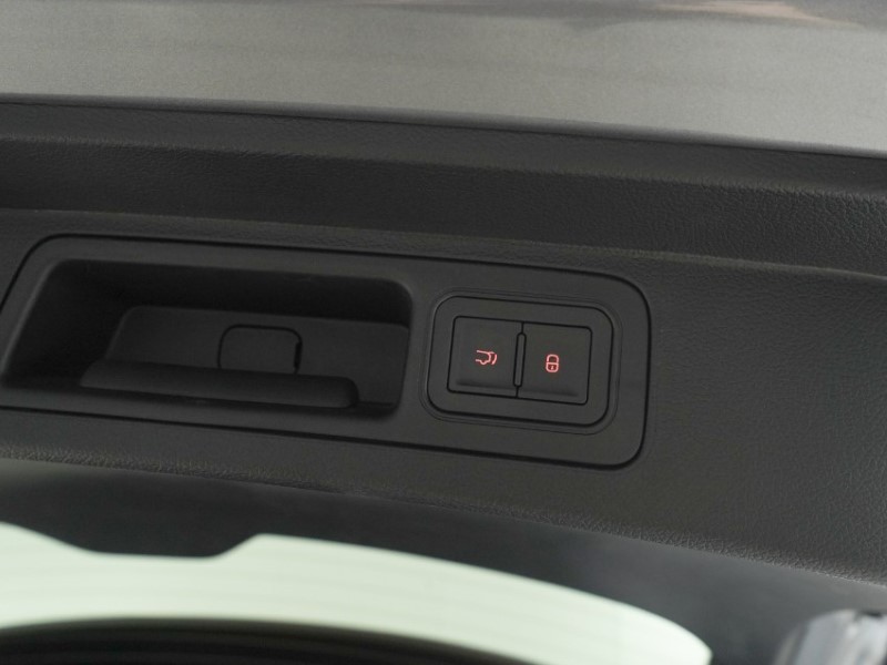 2025 (75) BYD SEAL U 1.5 DM-i Comfort 5dr Auto 5842090