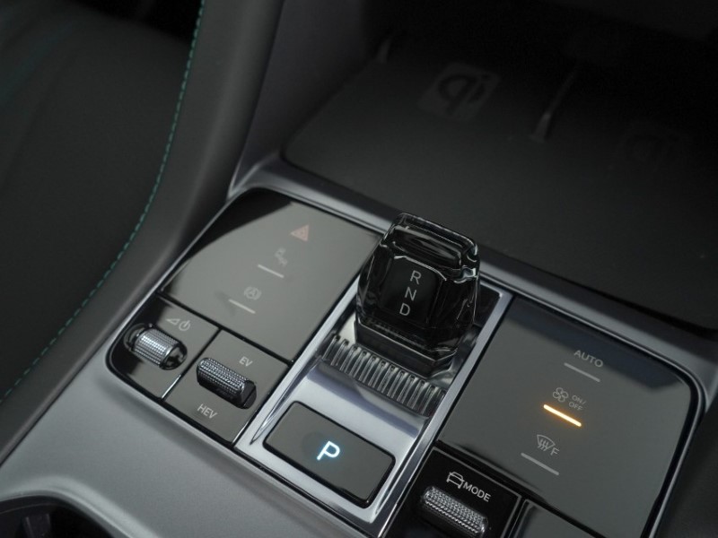 2025 (75) BYD SEAL U 1.5 DM-i Comfort 5dr Auto 5842063
