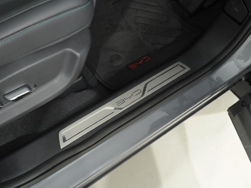 2025 (75) BYD SEAL U 1.5 DM-i Comfort 5dr Auto 5842050