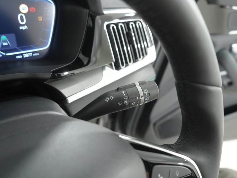 2025 (75) BYD SEAL U 1.5 DM-i Comfort 5dr Auto 5842059