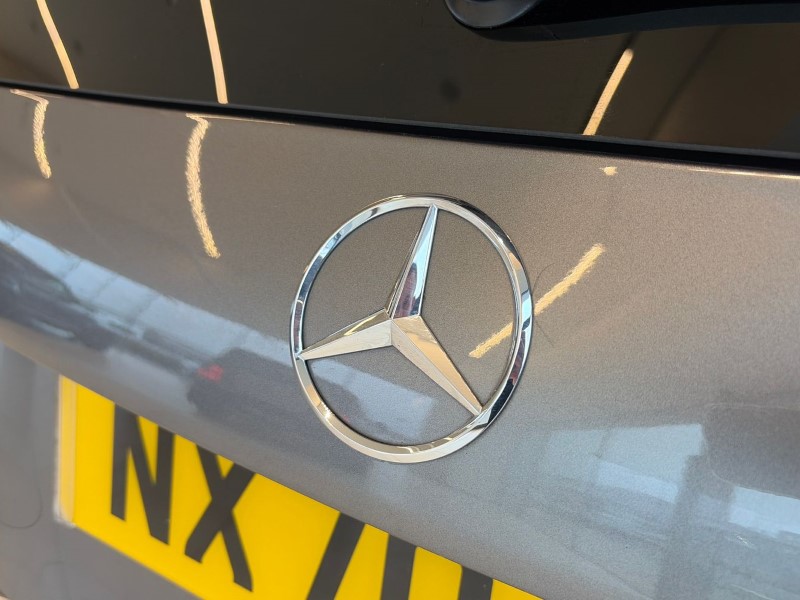 2020 (70) MERCEDES-BENZ GLB 220d 4Matic AMG Line Prem 5dr 8G-Tron [5 seat] 5000565