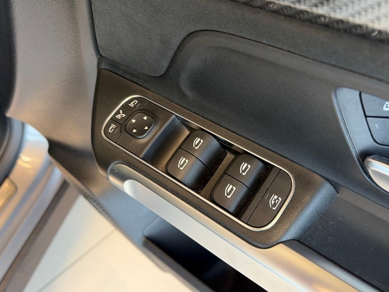 2020 (70) MERCEDES-BENZ GLB 220d 4Matic AMG Line Prem 5dr 8G-Tron [5 seat] 5000540