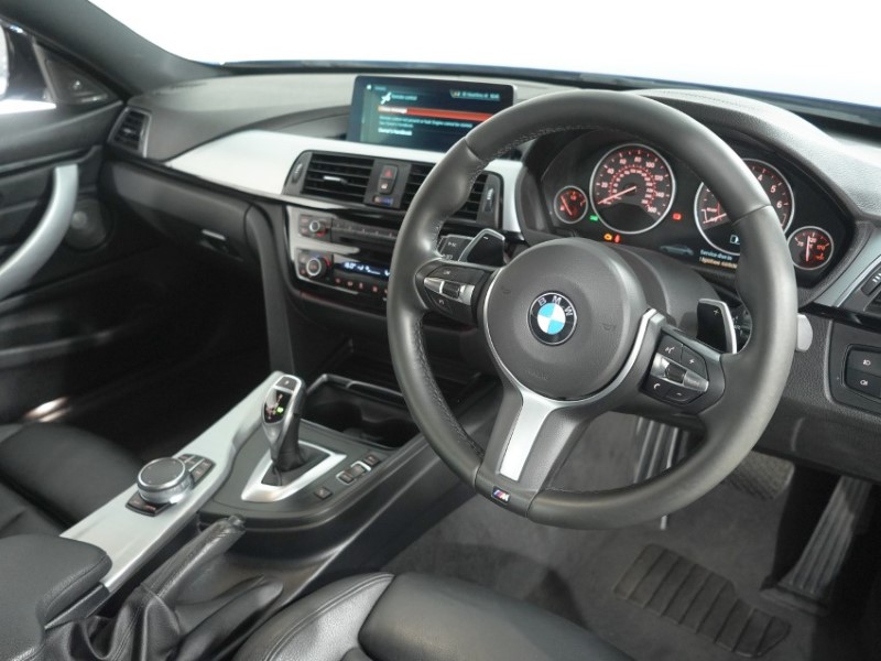 2017 (67) BMW 4 SERIES 420i M Sport 2dr Auto [Professional Media] 5885558