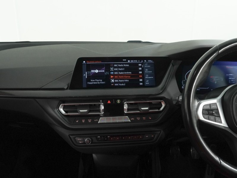 2022 (22) BMW 1 SERIES 118d M Sport 5dr [Pro Pack] 5887921