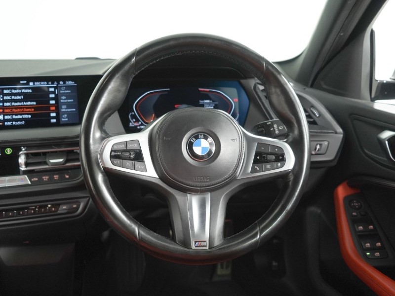 2022 (22) BMW 1 SERIES 118d M Sport 5dr [Pro Pack] 5887923
