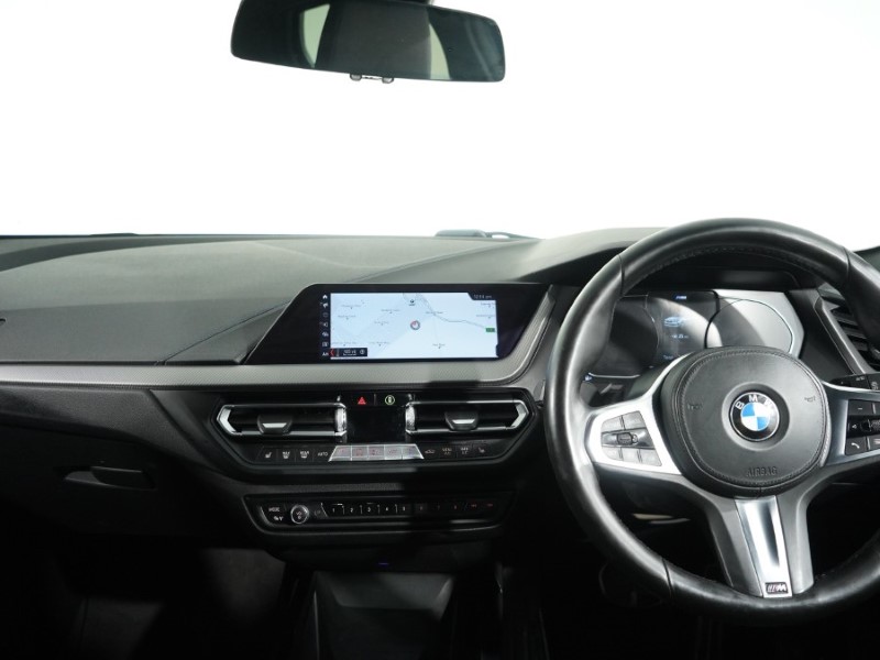2020 (20) BMW 1 SERIES 118i M Sport 5dr Step Auto 5892359