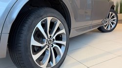 2020 (70) LAND ROVER DISCOVERY SPORT 2.0 P200 R-Dynamic SE 5dr Auto 5009617