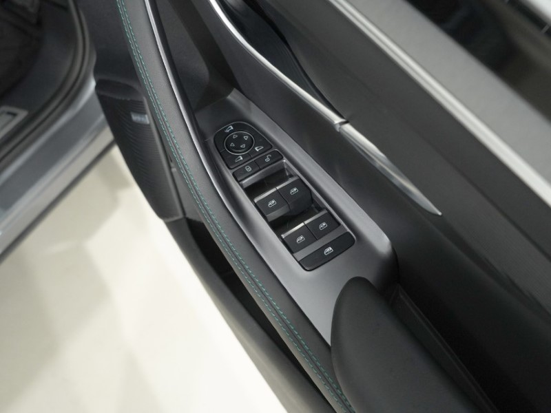 2025 (25) BYD SEAL U 1.5 DM-i Comfort 5dr Auto 5922667