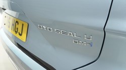 2025 (75) BYD SEAL U 1.5T DM-i AWD Design 5dr Auto 5946135