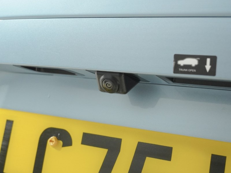2025 (75) BYD SEAL U 1.5T DM-i AWD Design 5dr Auto 5946137