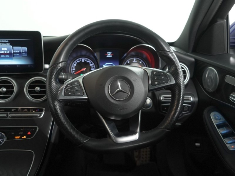 2018 (18) MERCEDES-BENZ C CLASS C250d AMG Line Premium Plus 4dr 9G-Tronic 5934865
