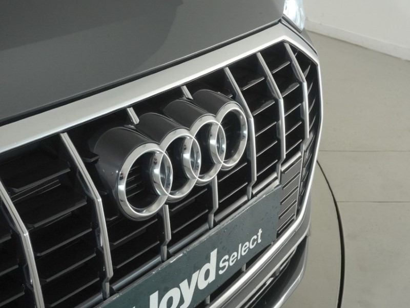 2023 (73) AUDI Q3 35 TFSI S Line 5dr S Tronic 5967796