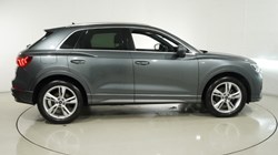2023 (73) AUDI Q3 35 TFSI S Line 5dr S Tronic 5967781