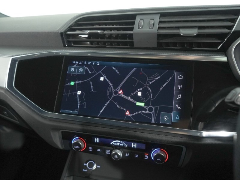 2023 (73) AUDI Q3 35 TFSI S Line 5dr S Tronic 5967823