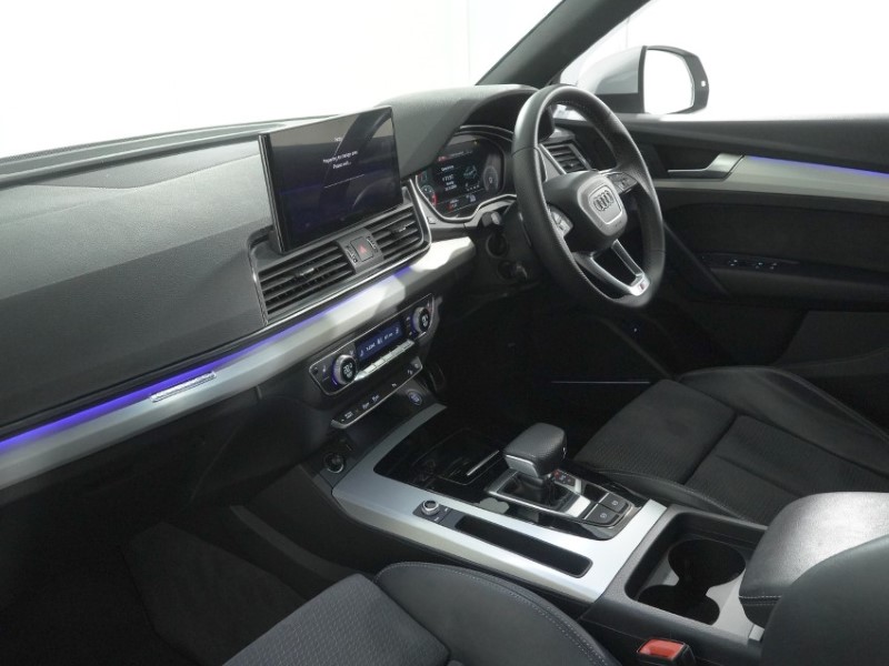 2021 (21) AUDI Q5 40 TDI Quattro S Line 5dr S Tronic 5953849