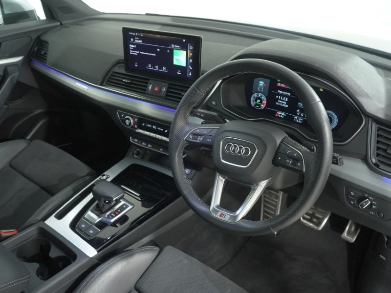 2021 (21) AUDI Q5 40 TDI Quattro S Line 5dr S Tronic 5953868