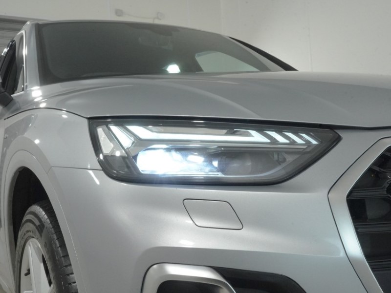2021 (21) AUDI Q5 40 TDI Quattro S Line 5dr S Tronic 5953858