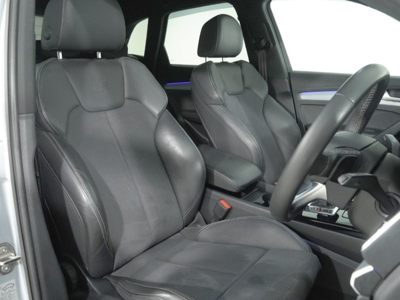 2021 (21) AUDI Q5 40 TDI Quattro S Line 5dr S Tronic 5953871