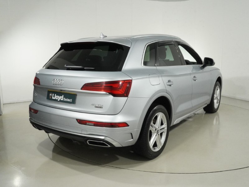 2021 (21) AUDI Q5 40 TDI Quattro S Line 5dr S Tronic 5953836