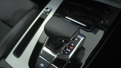 2021 (21) AUDI Q5 40 TDI Quattro S Line 5dr S Tronic 5953884