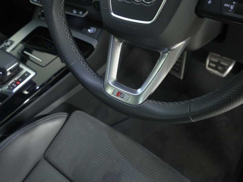 2021 (21) AUDI Q5 40 TDI Quattro S Line 5dr S Tronic 5953869